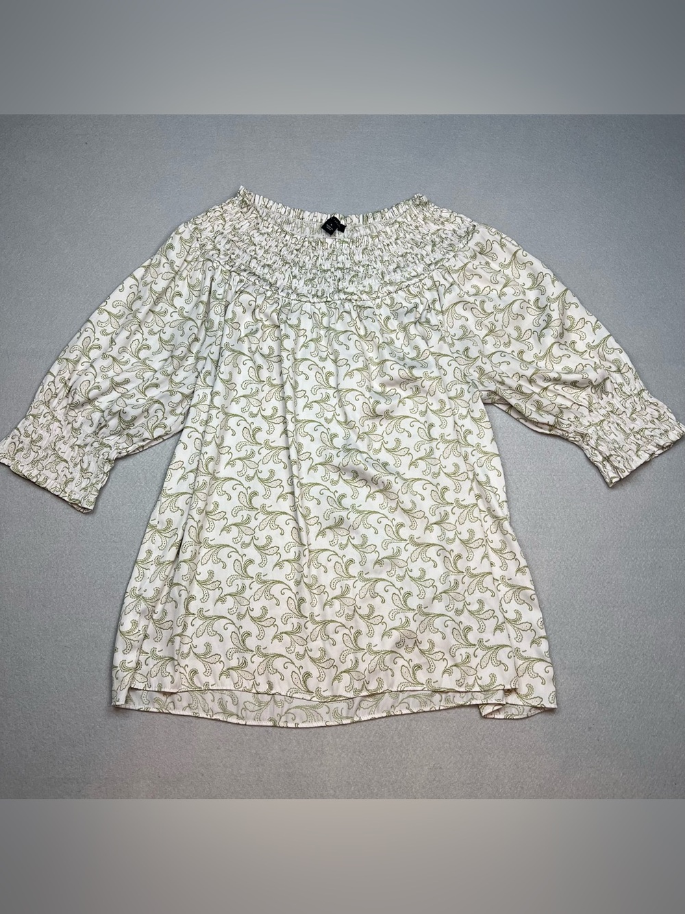Ann Taylor paisley 3/4 sleeve blouse medium